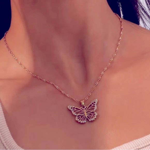 Gold Butterfly Pendant Necklace Stainless Steel 18K Gold Plated - Picture 8 of 8